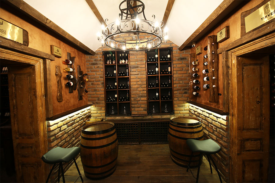 Cardak Restaurants - Wine House & Gostilnica